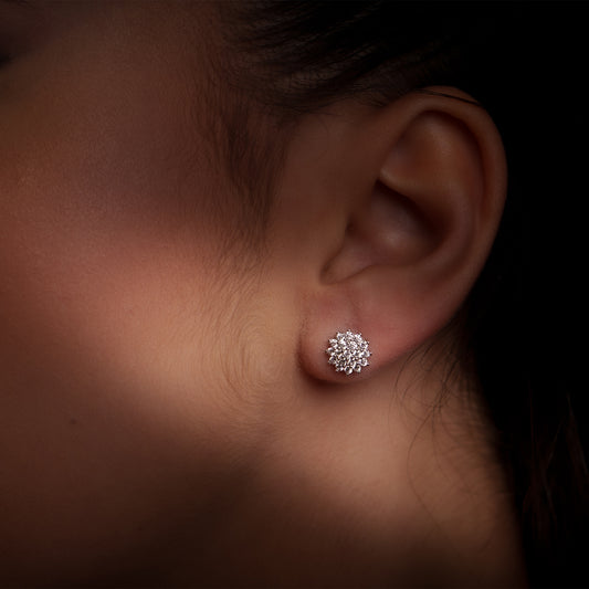 Orecchini Lux Argento 925 | Punto luce zirconi bianchi | Eleganza classica | Gioielli luminosi