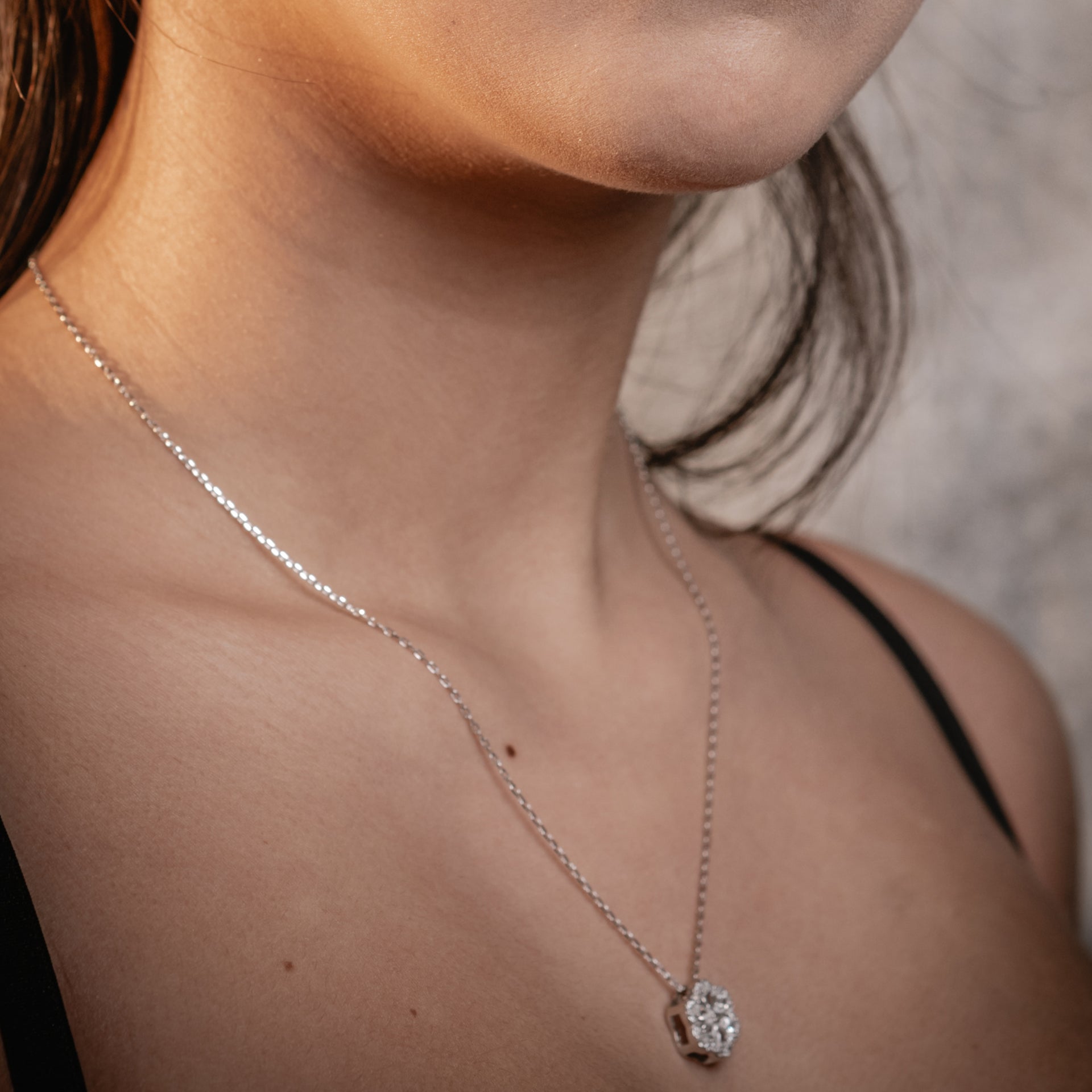 MilleLuci Orecchini e Pendente | Smeraldo, Crystal e Rosso Rubino | Ciondolo floreale con pietra colorata| Gioiello elegante e raffinato | Idea regalo