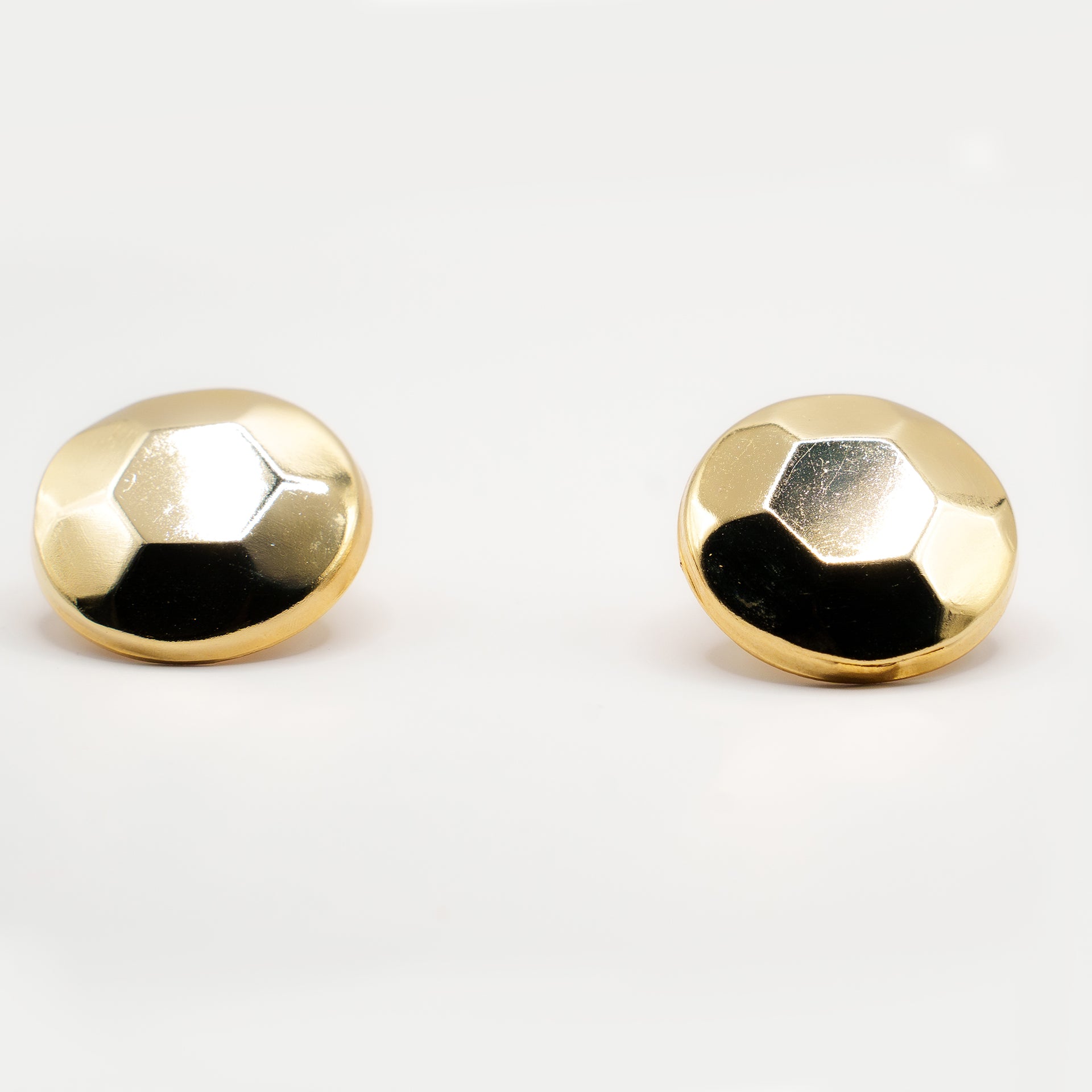 Orecchini Vintage Dorati con Effetto Sfaccettato | Stile Elegante e Moderno