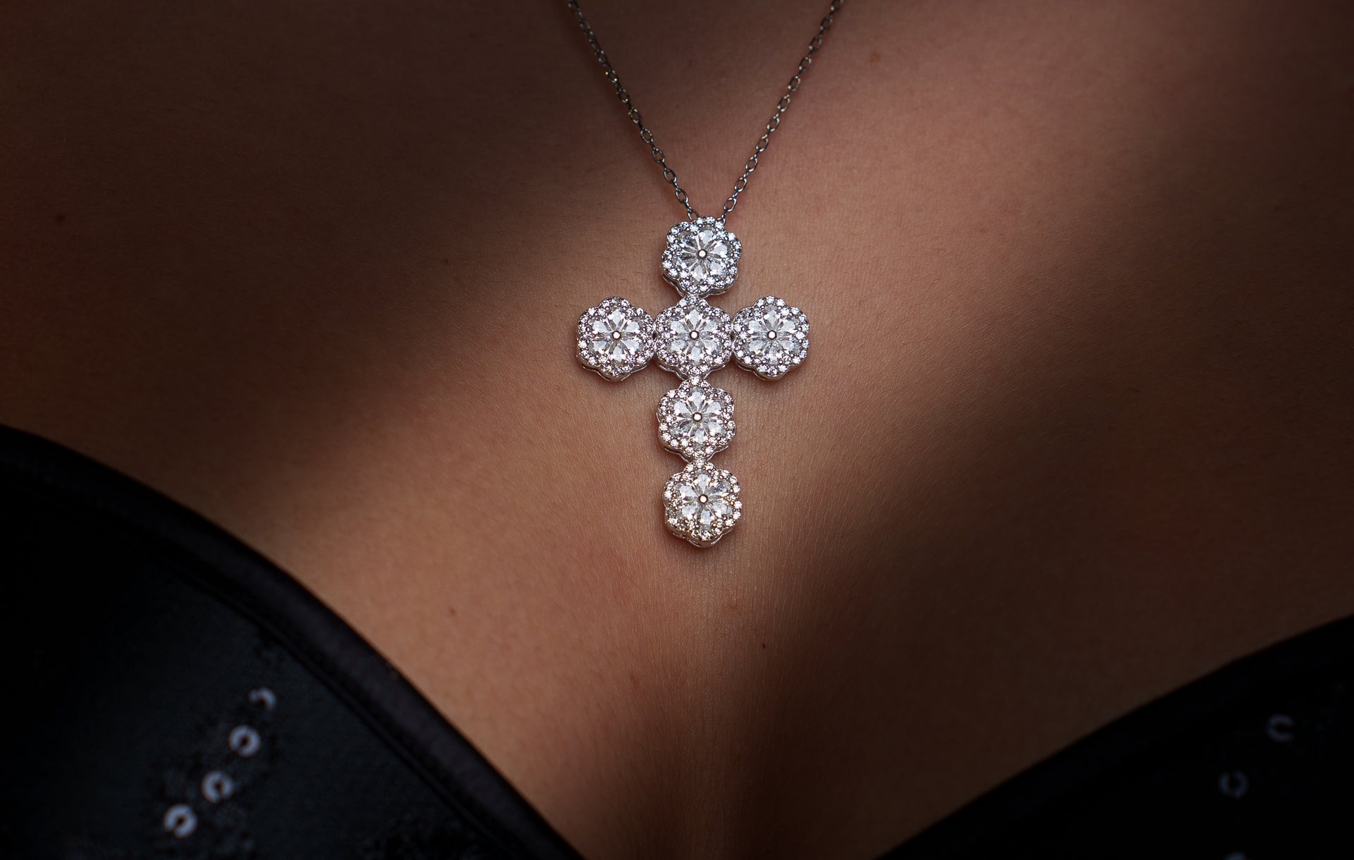 Croce Mille Luci Big - Collana a Croce Brillantata con Zirconi