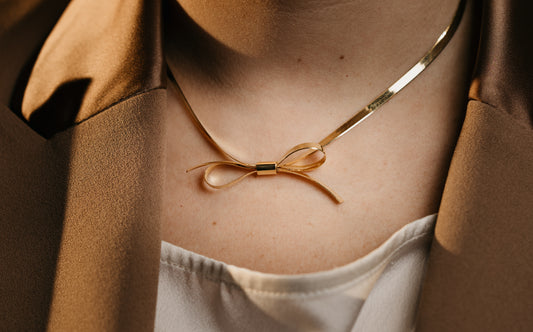 Fettuccia Fiocco - Collana a Fascia Elegante con Fiocco