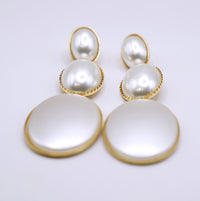 Orecchini Perla pendenti con perle bianche | Design elegante in oro