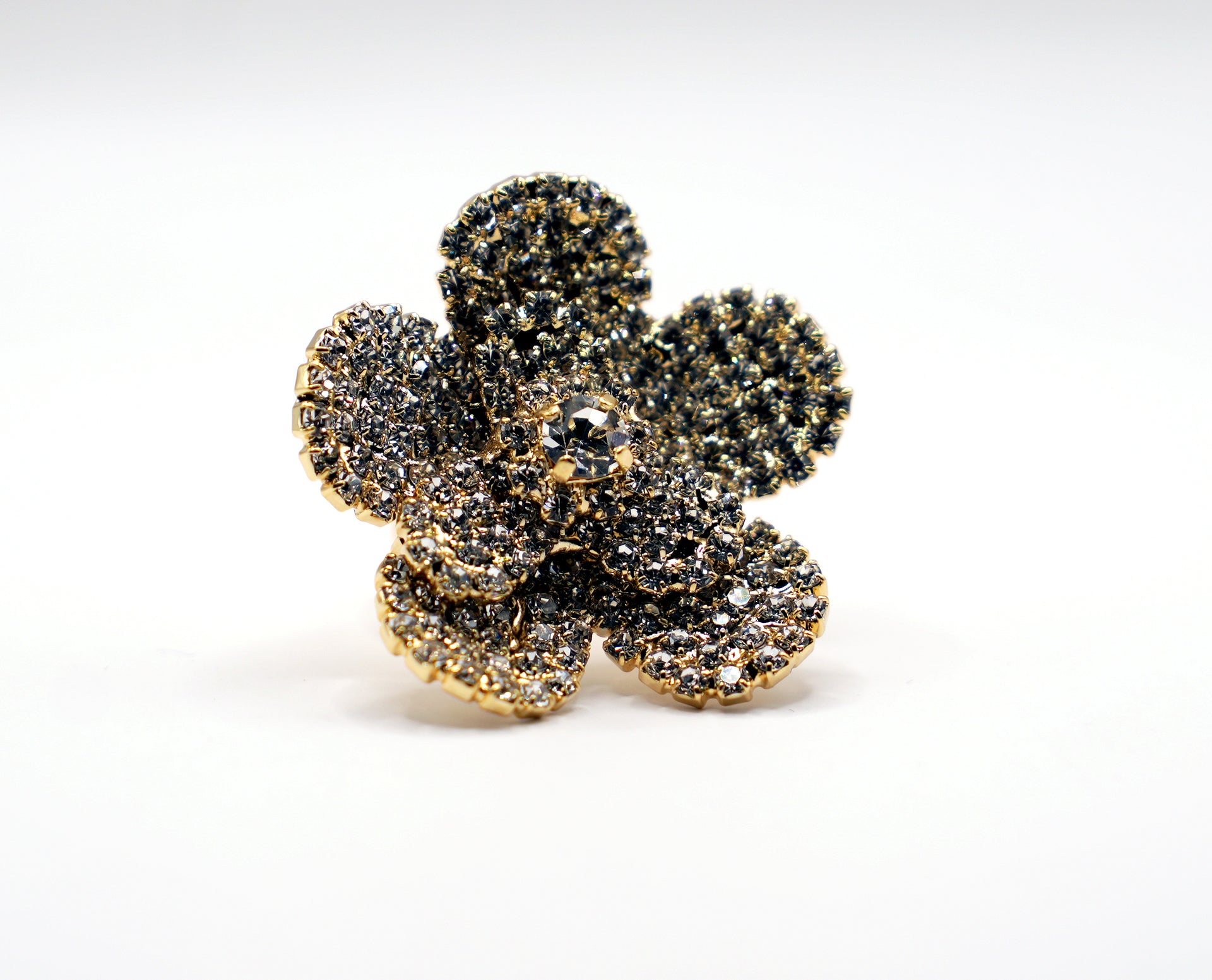 Anello Camelia gold| Gioiello dorato elegante donna | Anello grande tridimensionale