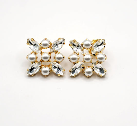 Orecchini perle Marilu'| Gioielli eleganti donna | Orecchini a lobo oro lucido