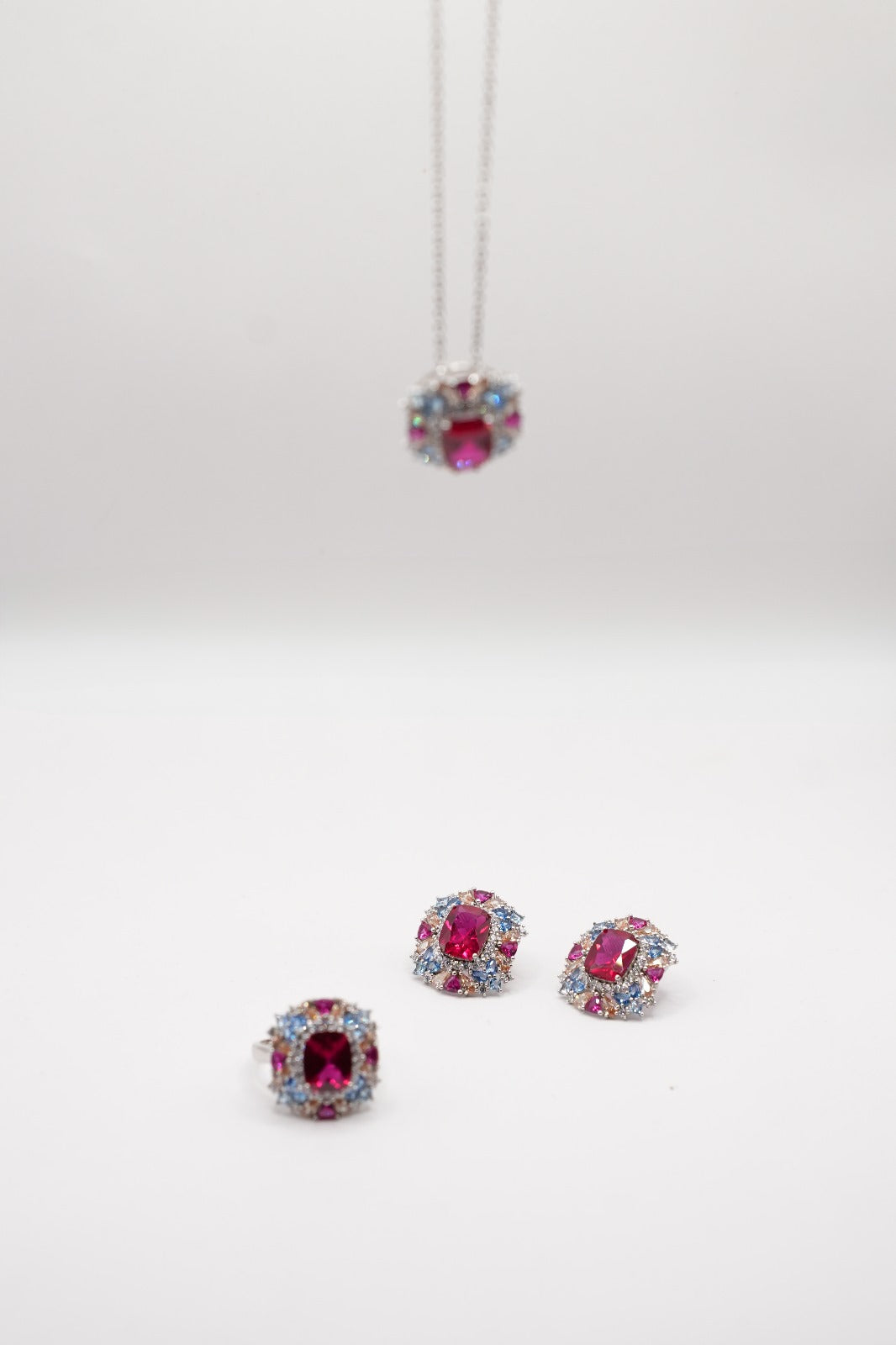 Collezione Elegance pave'|orecchini|anello|argento 925